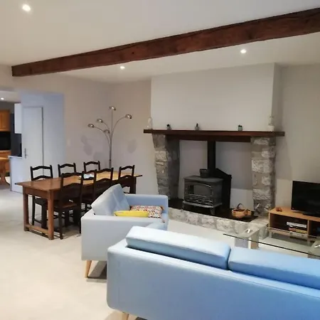 Holiday home Chez Tatie Juju Heches